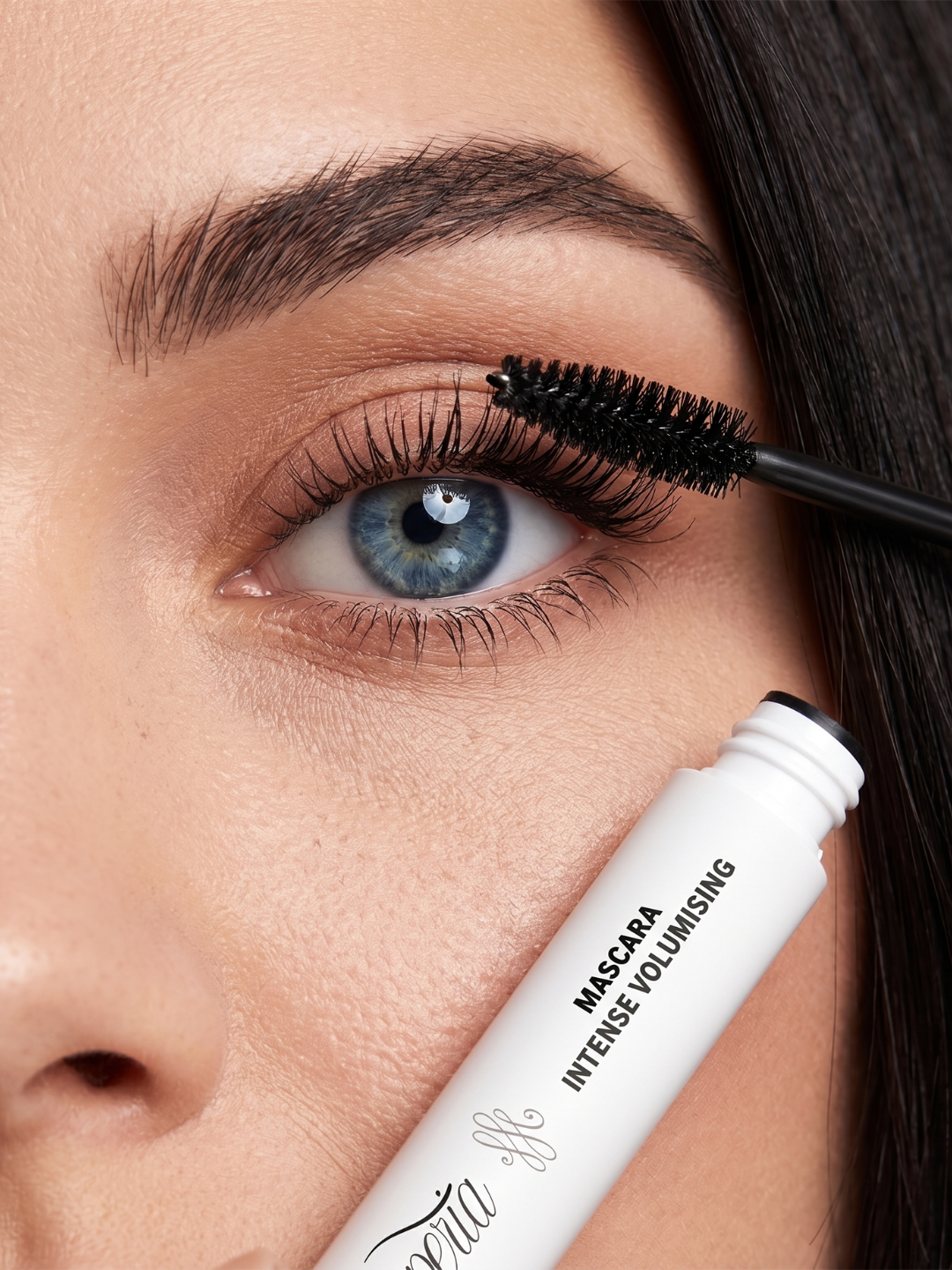 Intense Volumising Mascara – extremes Volumen, unendliche Länge (6 ml)