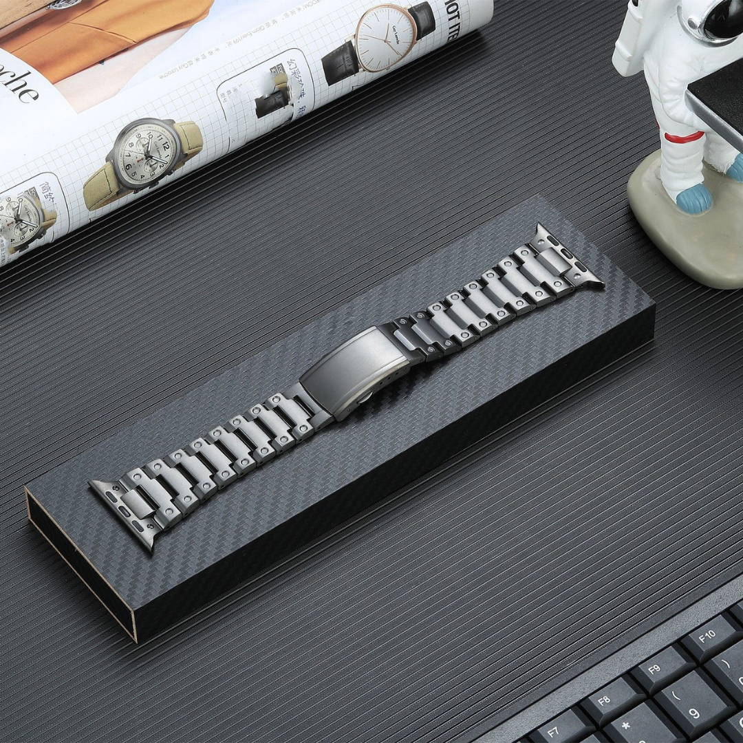 Sky Screw Titan Armband für Apple Watch Series & Ultra