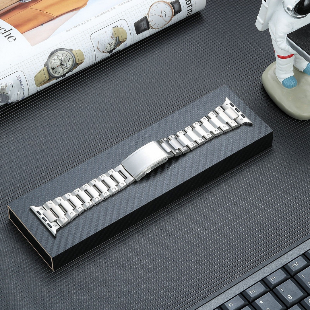 Sky Screw Titan Armband für Apple Watch Series & Ultra